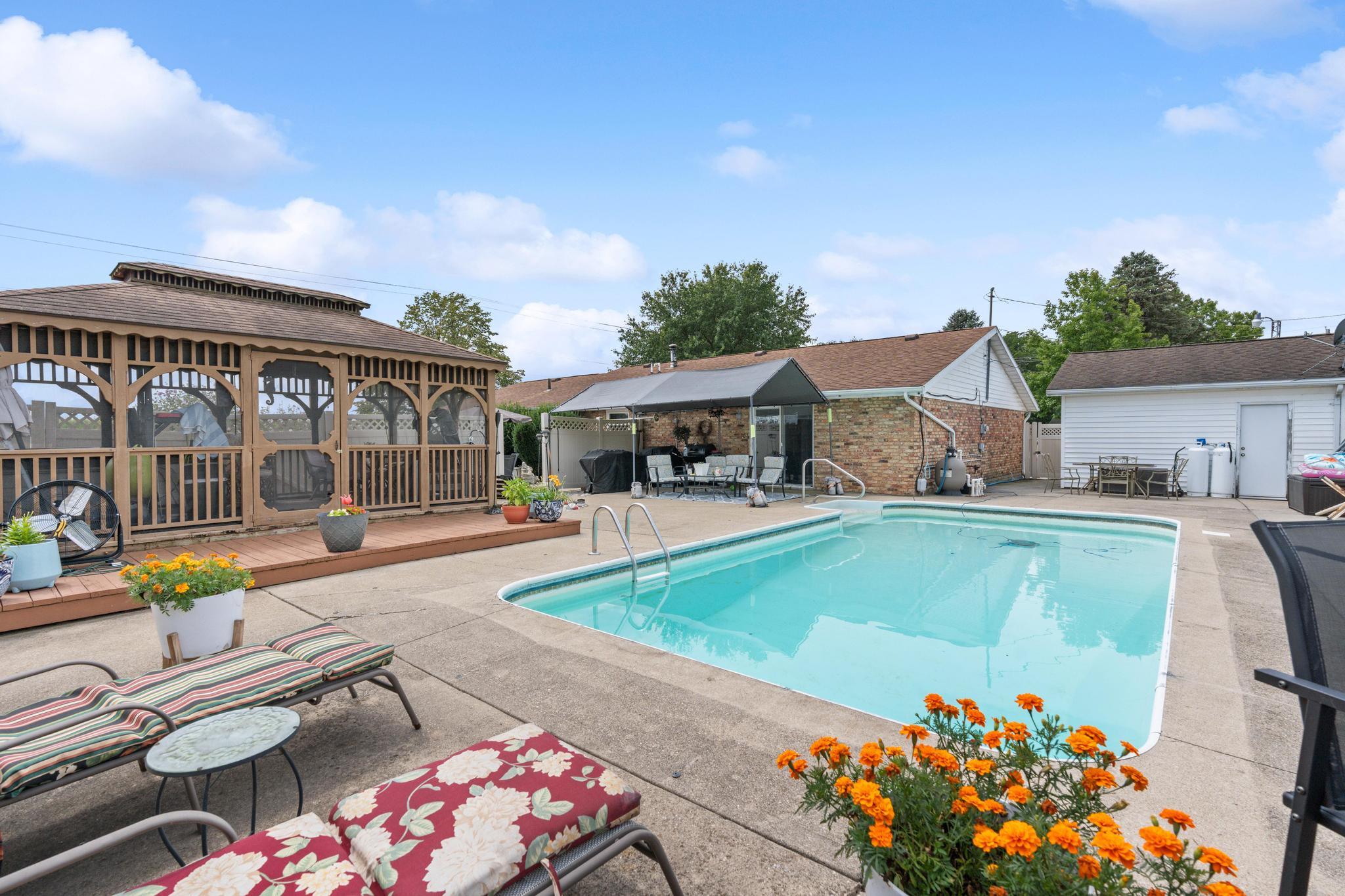 3172 Folk Ream Road, Springfield, Ohio 45502