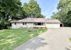 1474 County Rd 1, Bellefontaine, Ohio 43311, 3 Bedrooms Bedrooms, ,2 BathroomsBathrooms,Residential,For Sale,County Rd 1,1040500
