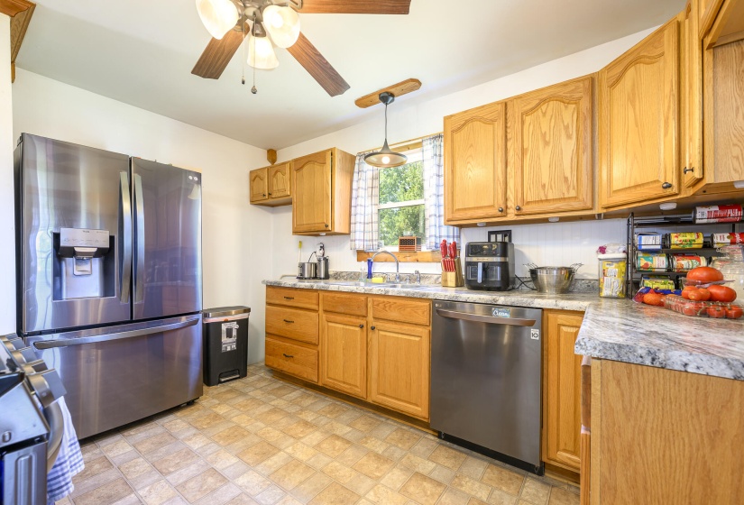 328 S Main-17