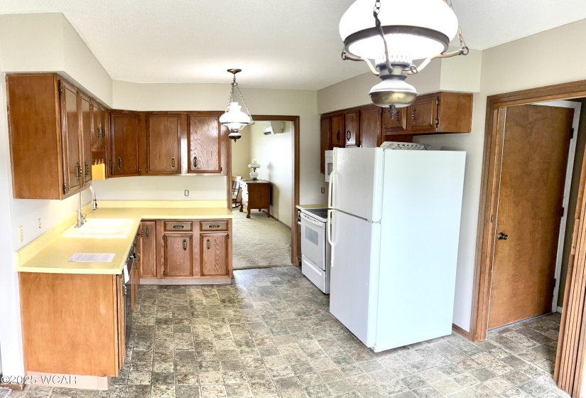 332 Bentley Road, Bluffton, Ohio, 3 Bedrooms Bedrooms, ,2 BathroomsBathrooms,Residential Lease,For Rent,Bentley,307890