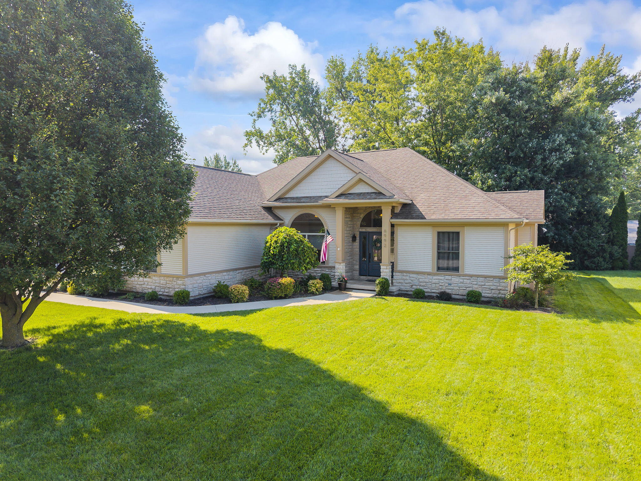 6992 Laketree Court, Celina, Ohio 45822