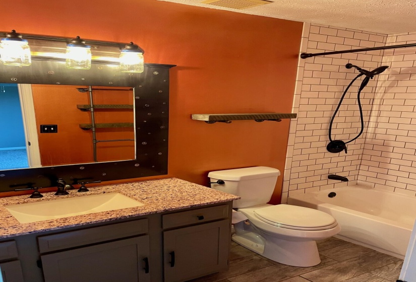Master Bath-Clearstream