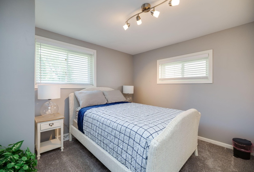 13-web-or-mls-612-e-market-st