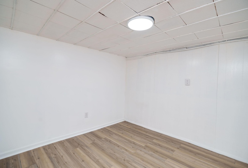 26-web-or-mls-612-e-market-st