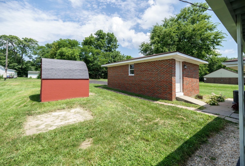 28-web-or-mls-612-e-market-st