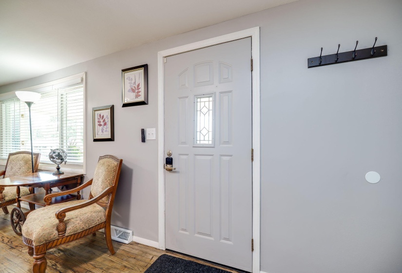4-web-or-mls-612-e-market-st