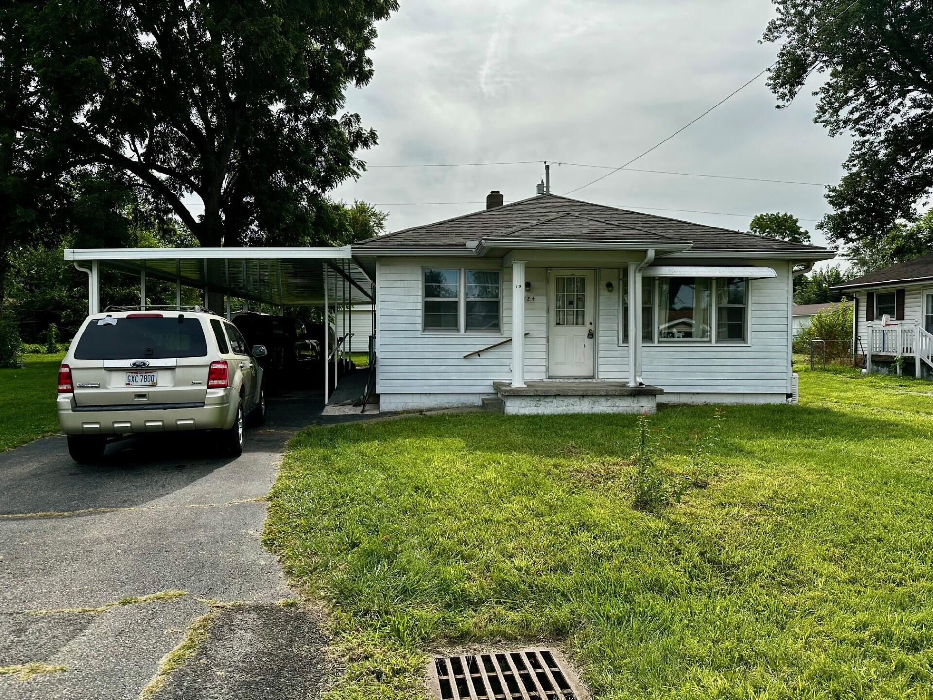 1724 Montgomery Avenue, Fairborn, Ohio 45324