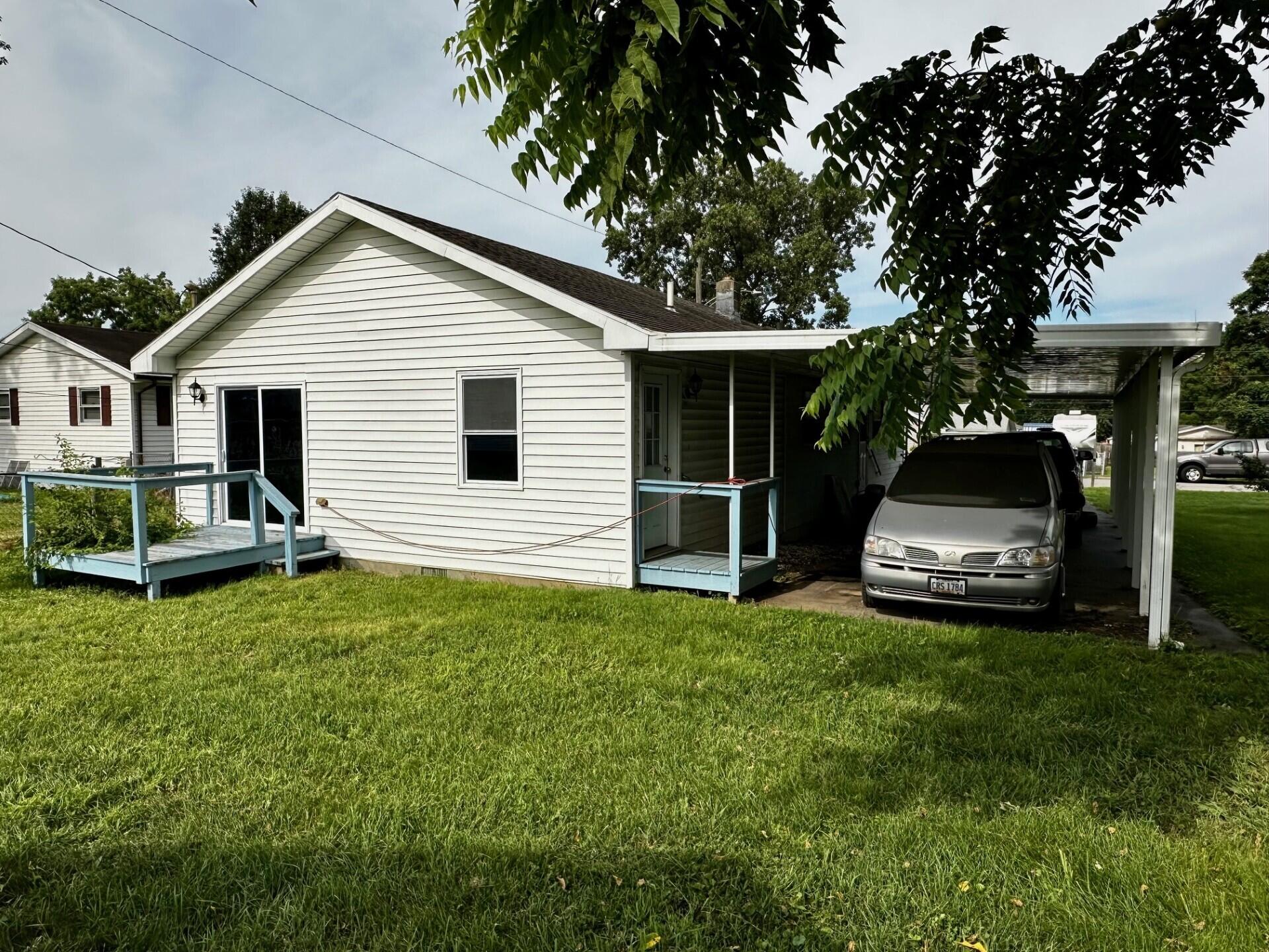 1724 Montgomery Avenue, Fairborn, Ohio 45324