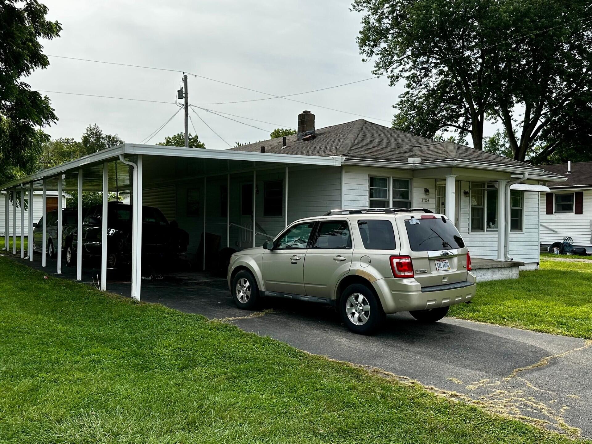 1724 Montgomery Avenue, Fairborn, Ohio 45324