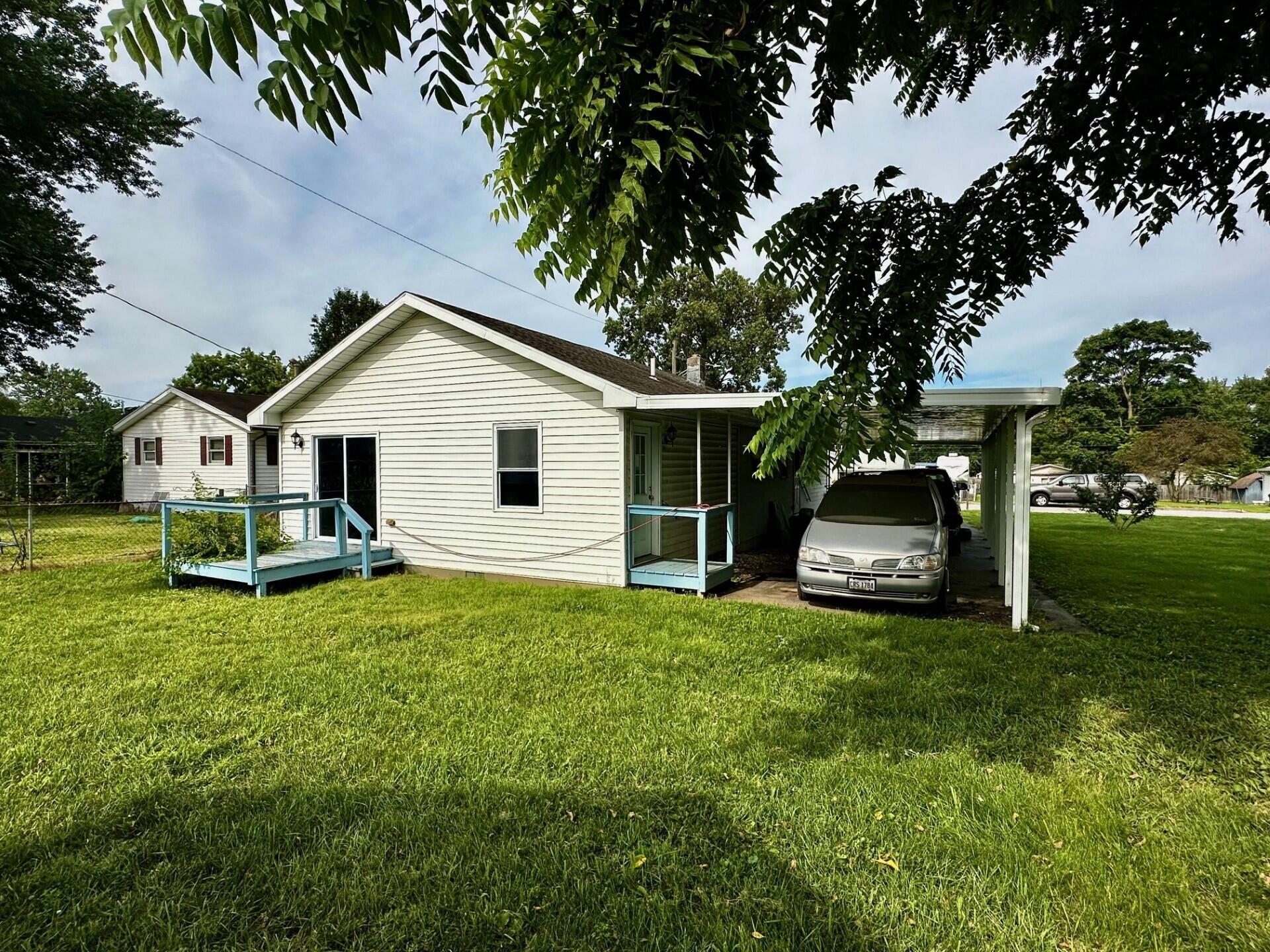 1724 Montgomery Avenue, Fairborn, Ohio 45324