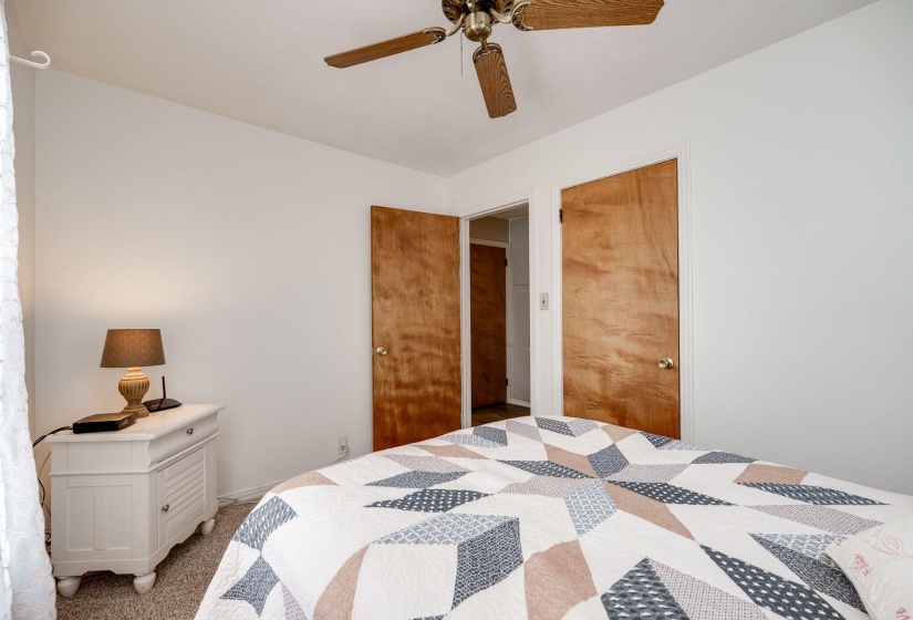 19-web-or-mls-918-e-rose-st