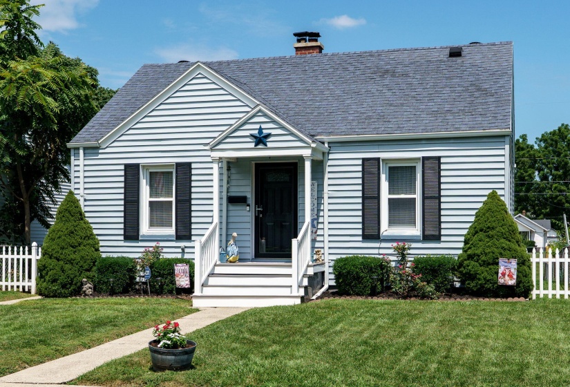 2-web-or-mls-918-e-rose-st