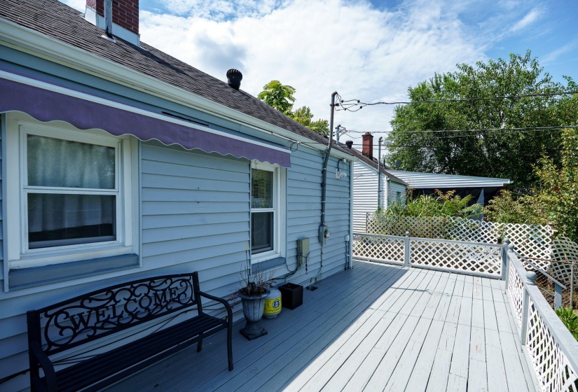 33-web-or-mls-918-e-rose-st