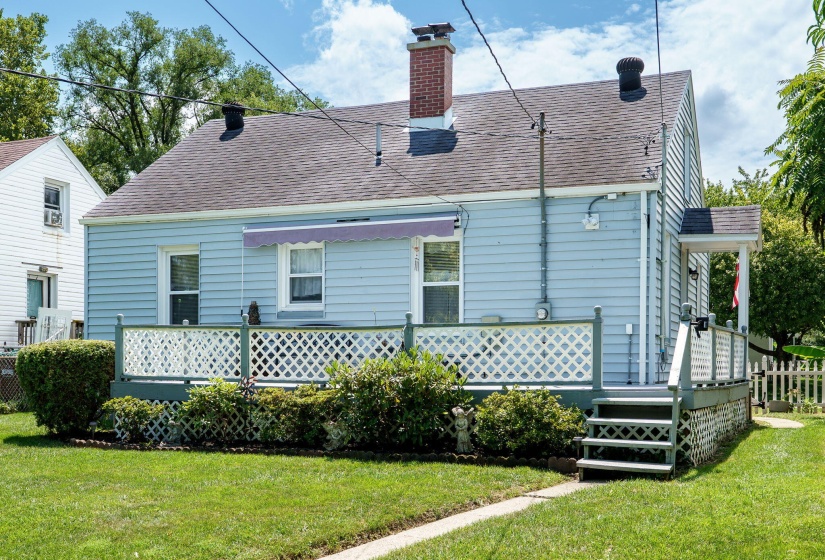 38-web-or-mls-918-e-rose-st
