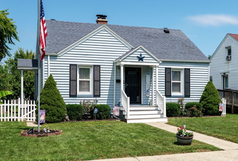 3-web-or-mls-918-e-rose-st