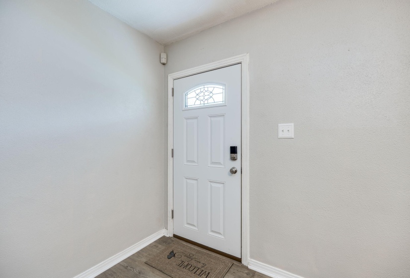 5-web-or-mls-918-e-rose-st