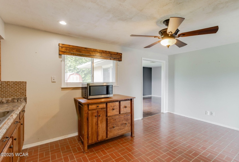 911 Birchwood Drive, Lebanon, Ohio, 3 Bedrooms Bedrooms, ,1 BathroomBathrooms,Residential,For Sale,Birchwood,307896
