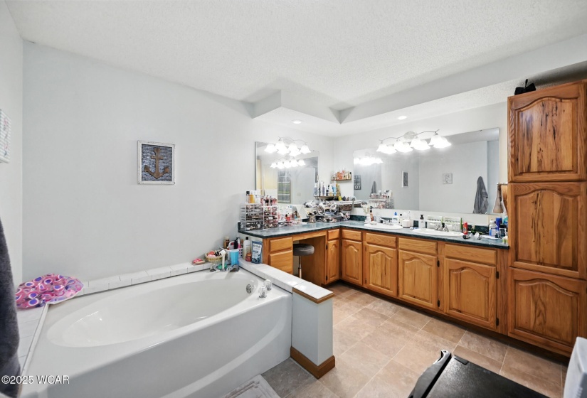 1848 Edgewood Drive, Lima, Ohio, 4 Bedrooms Bedrooms, ,3 BathroomsBathrooms,Residential,For Sale,Edgewood,307895