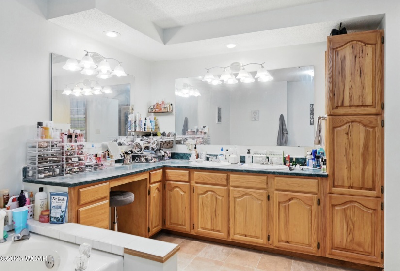 1848 Edgewood Drive, Lima, Ohio, 4 Bedrooms Bedrooms, ,3 BathroomsBathrooms,Residential,For Sale,Edgewood,307895