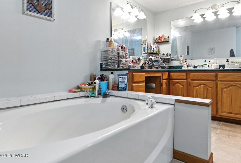 1848 Edgewood Drive, Lima, Ohio, 4 Bedrooms Bedrooms, ,3 BathroomsBathrooms,Residential,For Sale,Edgewood,307895