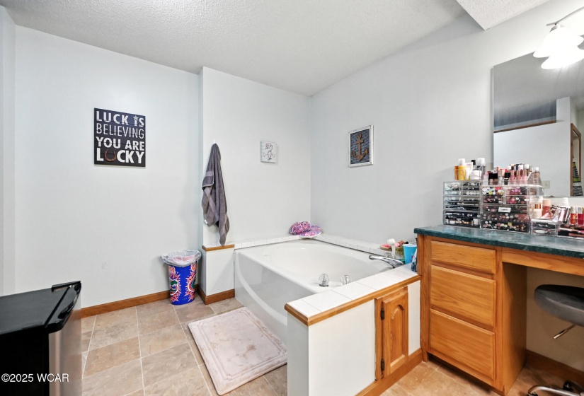 1848 Edgewood Drive, Lima, Ohio, 4 Bedrooms Bedrooms, ,3 BathroomsBathrooms,Residential,For Sale,Edgewood,307895