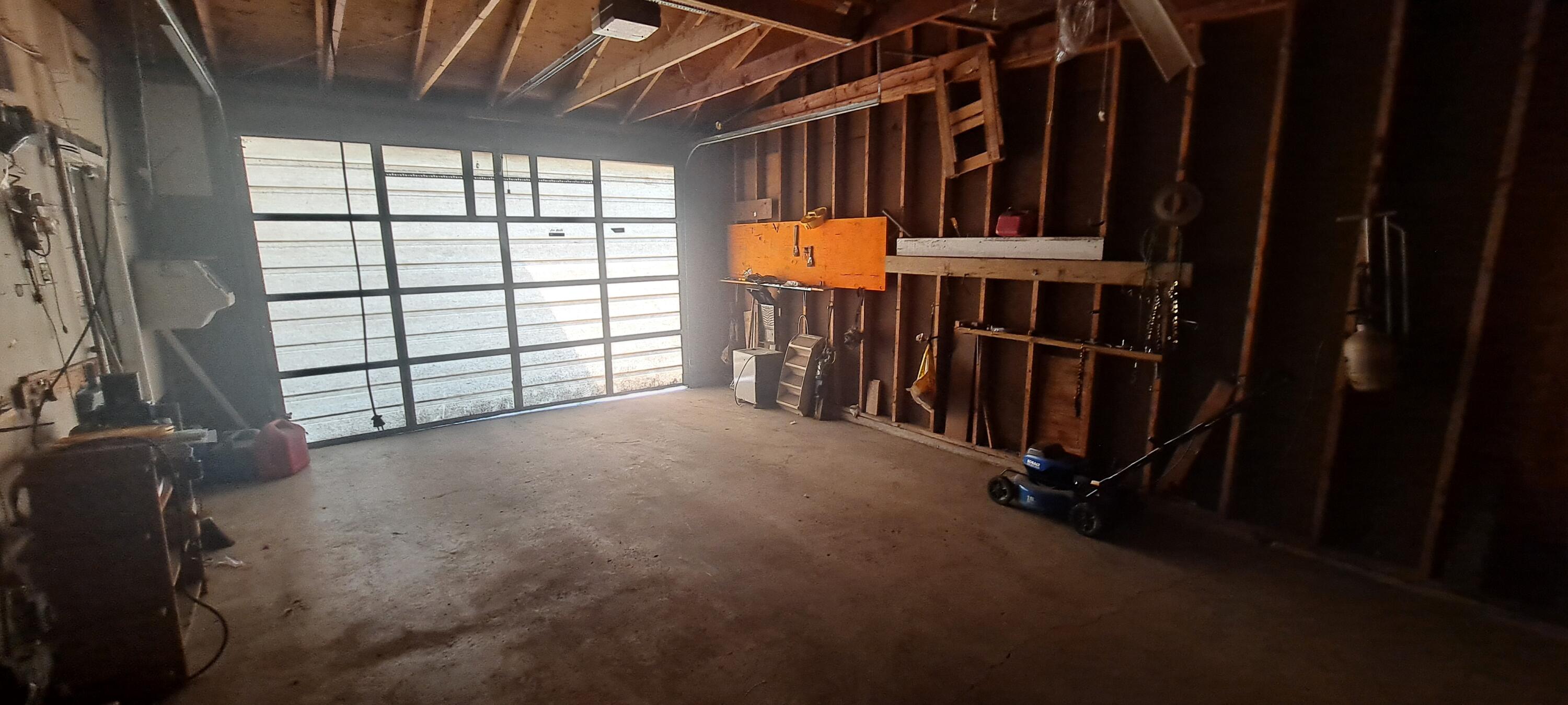 1009 Elm Street, Springfield, Ohio 45503