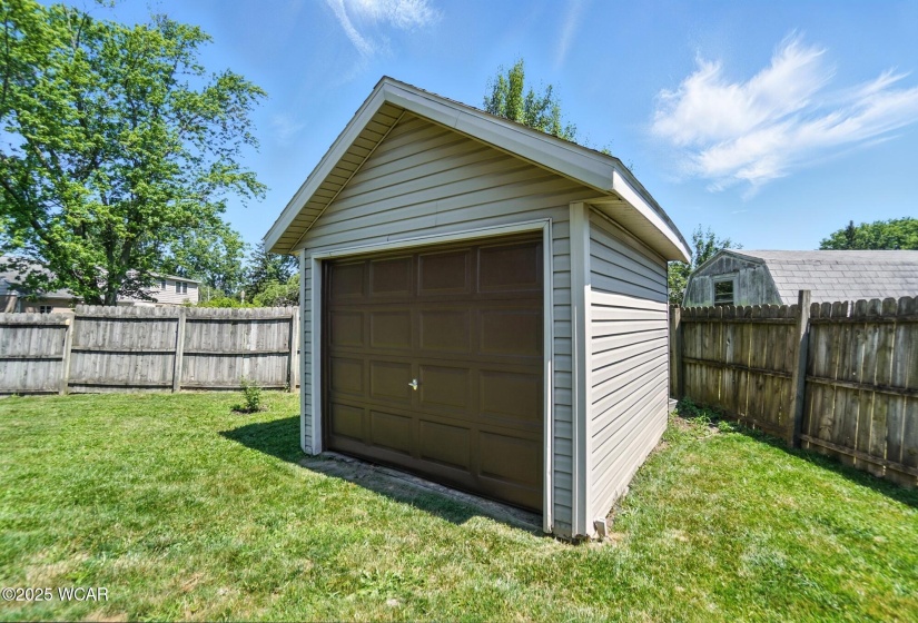 806 Tremont Avenue, Lima, Ohio, 3 Bedrooms Bedrooms, ,1 BathroomBathrooms,Residential,For Sale,Tremont,307583