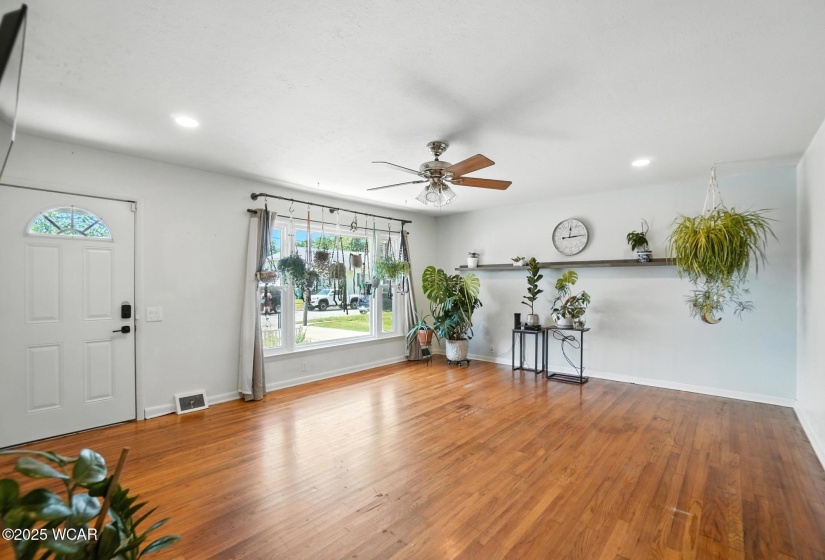 806 Tremont Avenue, Lima, Ohio, 3 Bedrooms Bedrooms, ,1 BathroomBathrooms,Residential,For Sale,Tremont,307583