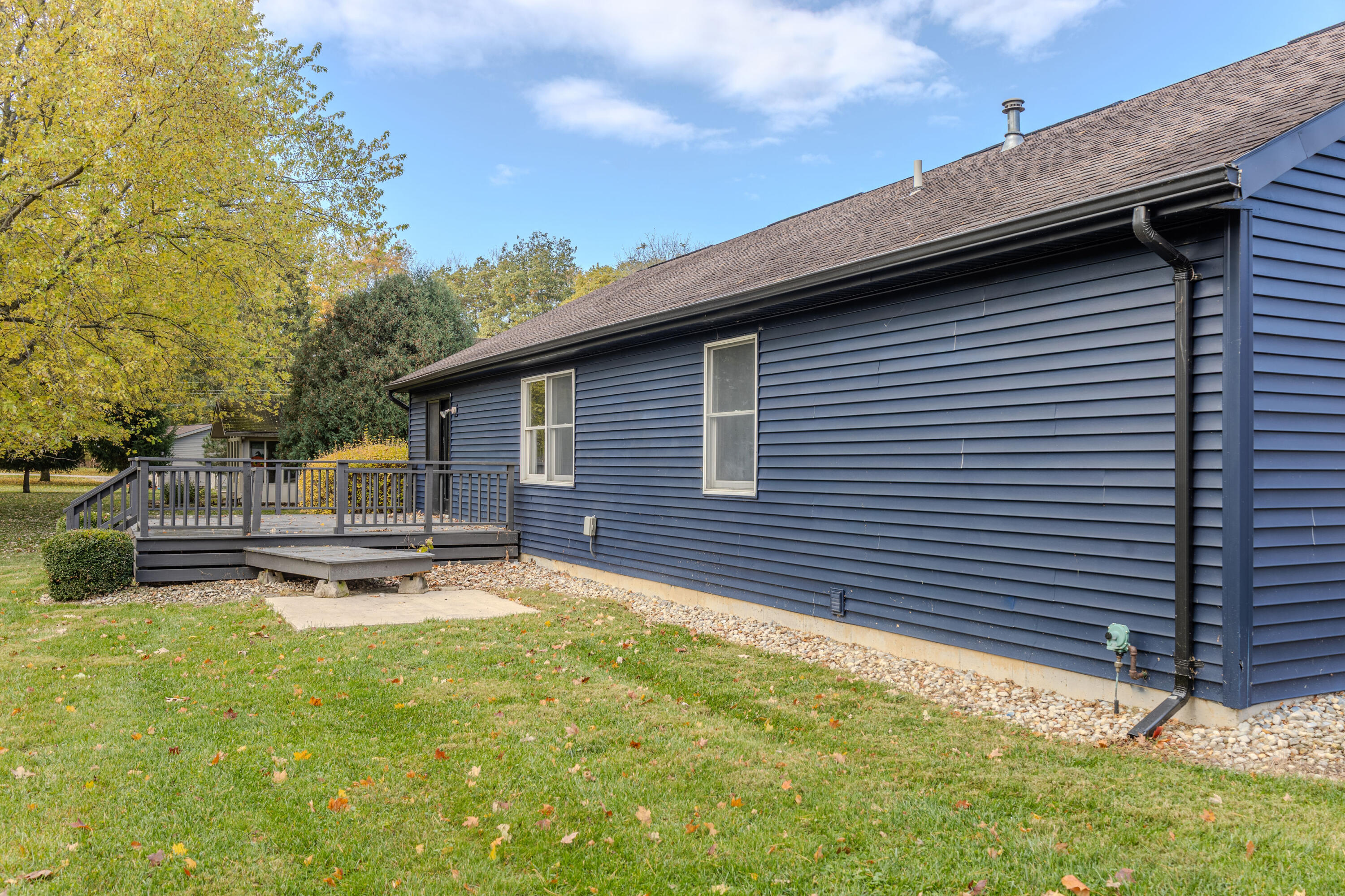 15858 Hickory Avenue, Belle Center, Ohio 43310