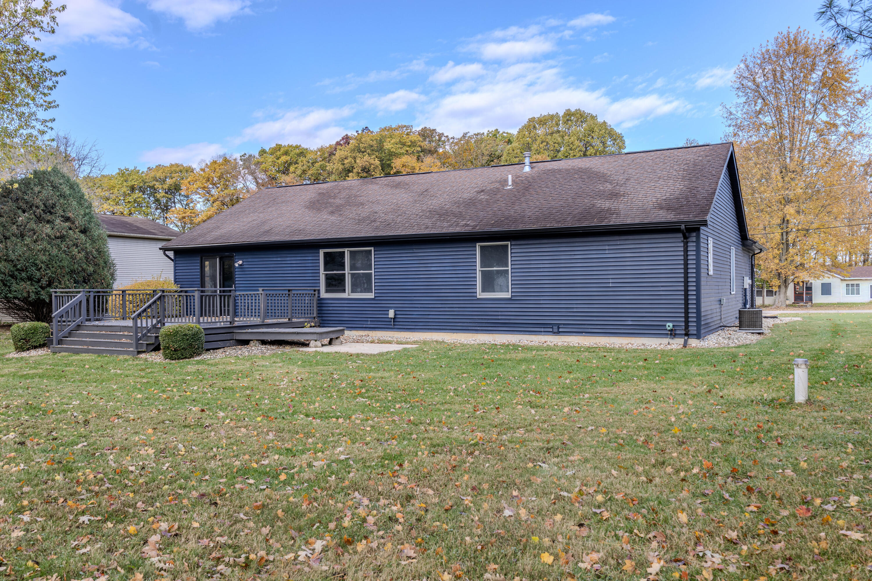 15858 Hickory Avenue, Belle Center, Ohio 43310