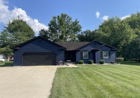15858 Hickory Avenue, Belle Center, Ohio 43310, 3 Bedrooms Bedrooms, ,2 BathroomsBathrooms,Residential,For Sale,Hickory,1040556