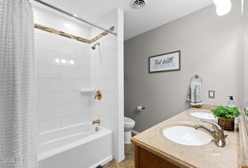 2705 Carolyn Drive, Lima, Ohio, 4 Bedrooms Bedrooms, ,2 BathroomsBathrooms,Residential,For Sale,Carolyn,307901