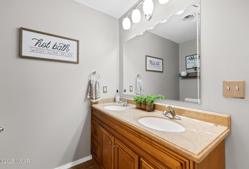 2705 Carolyn Drive, Lima, Ohio, 4 Bedrooms Bedrooms, ,2 BathroomsBathrooms,Residential,For Sale,Carolyn,307901