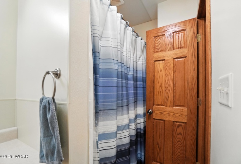 2535 Bluelick Road, Lima, Ohio, 5 Bedrooms Bedrooms, ,1 BathroomBathrooms,Residential,For Sale,Bluelick,307902