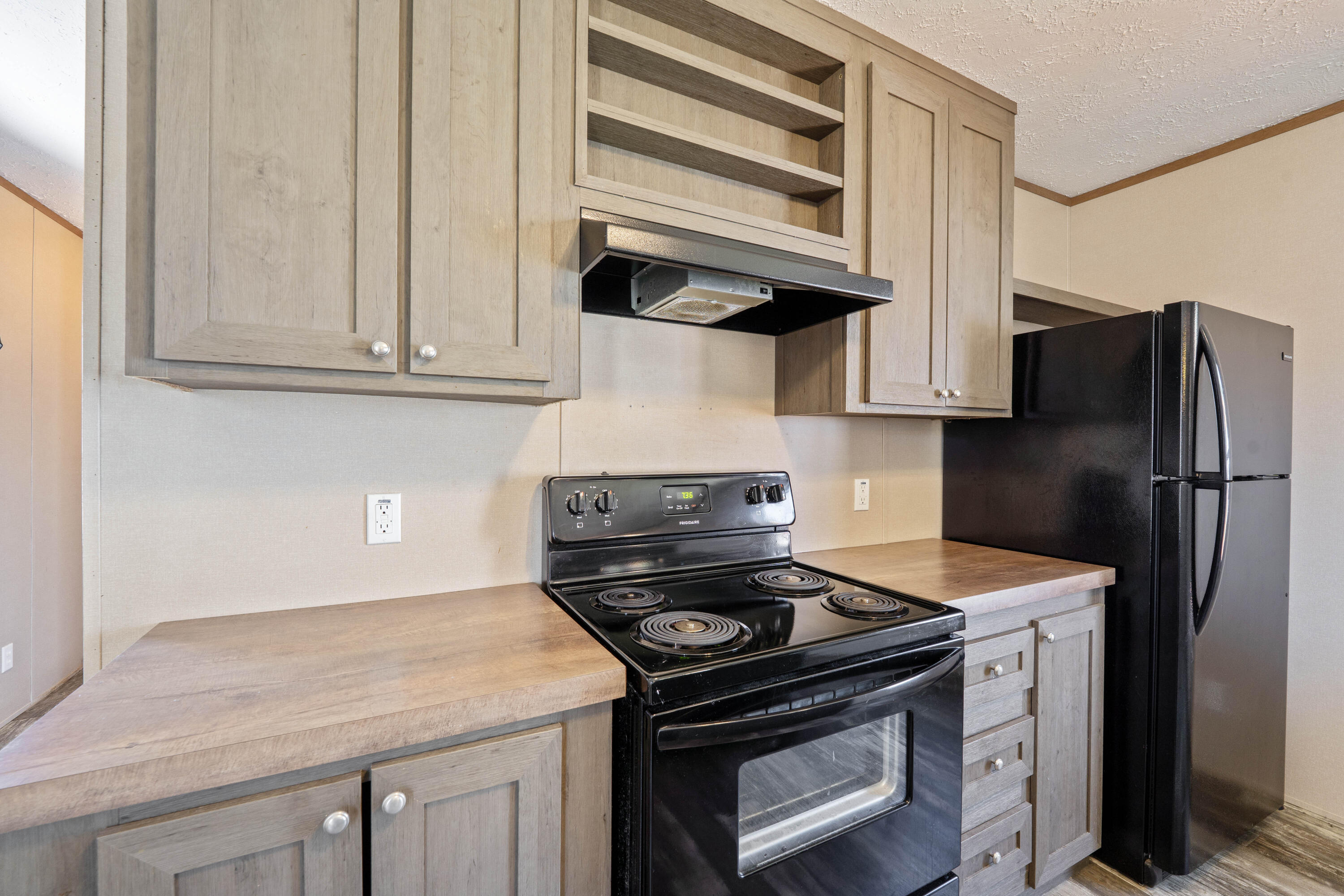 6106 London Groveport Road, Grove City, Ohio 43123