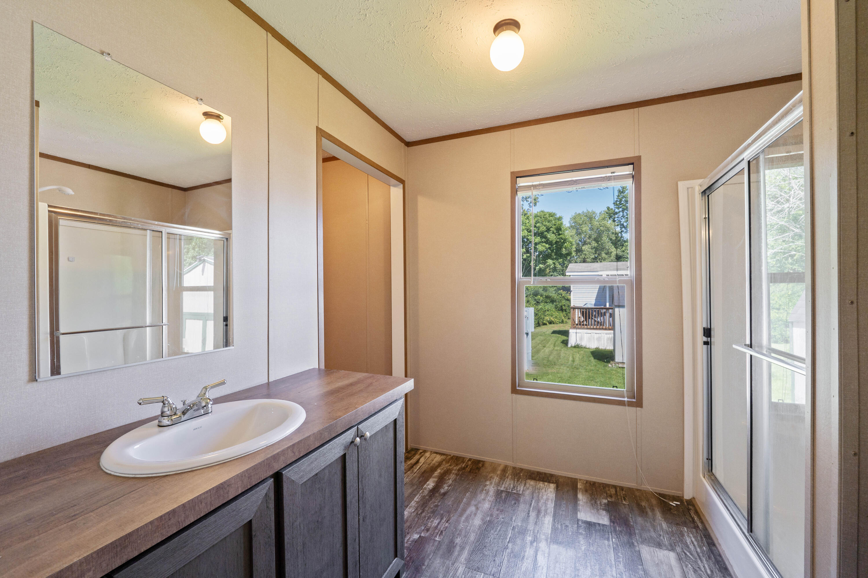 6106 London Groveport Road, Grove City, Ohio 43123