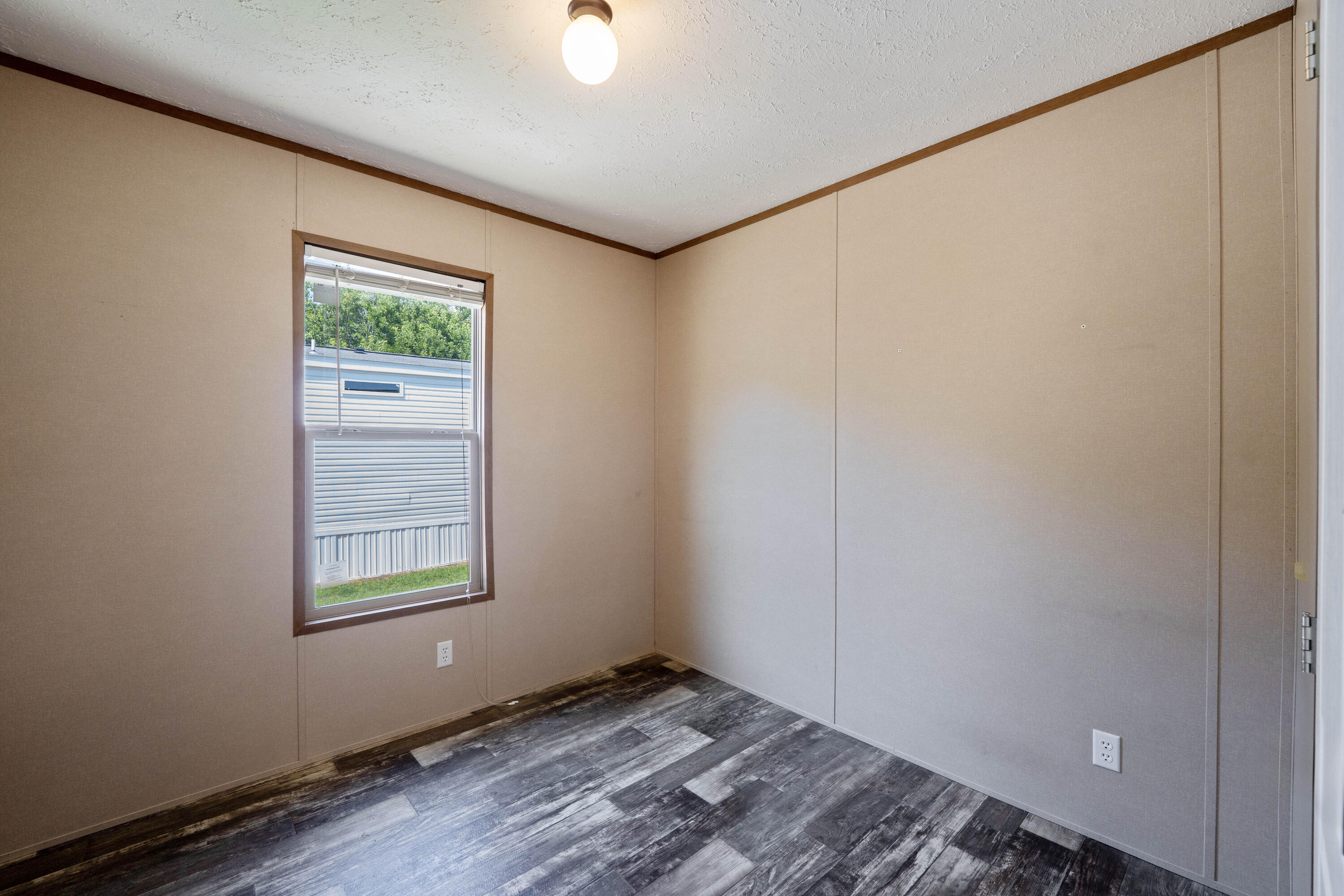 6106 London Groveport Road, Grove City, Ohio 43123