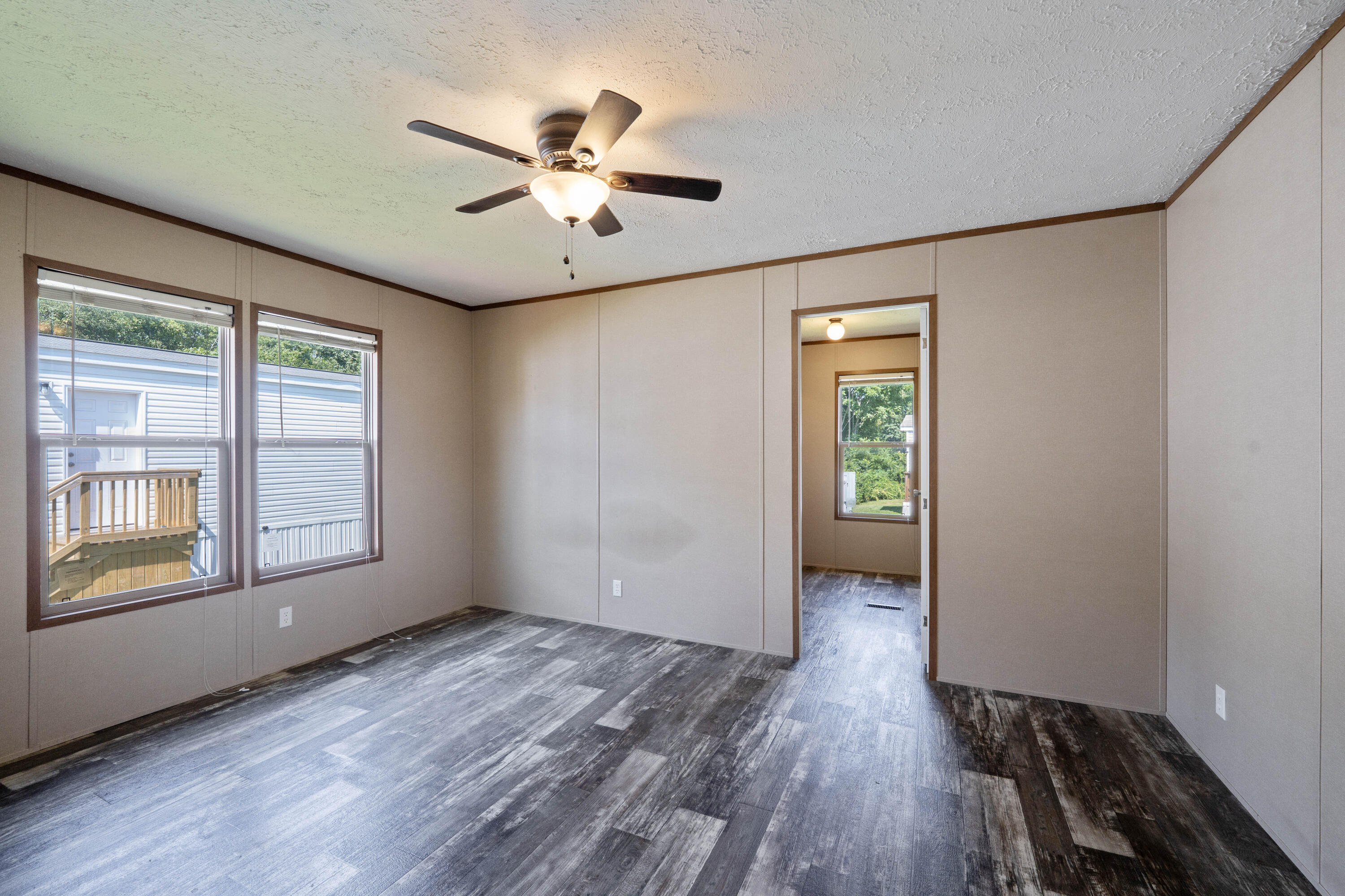 6106 London Groveport Road, Grove City, Ohio 43123