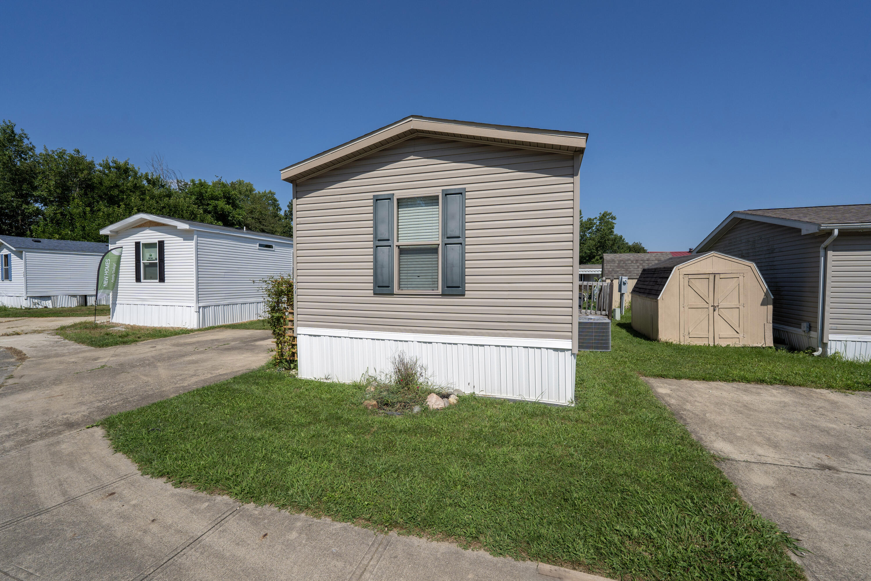 6106 London Groveport Road, Grove City, Ohio 43123
