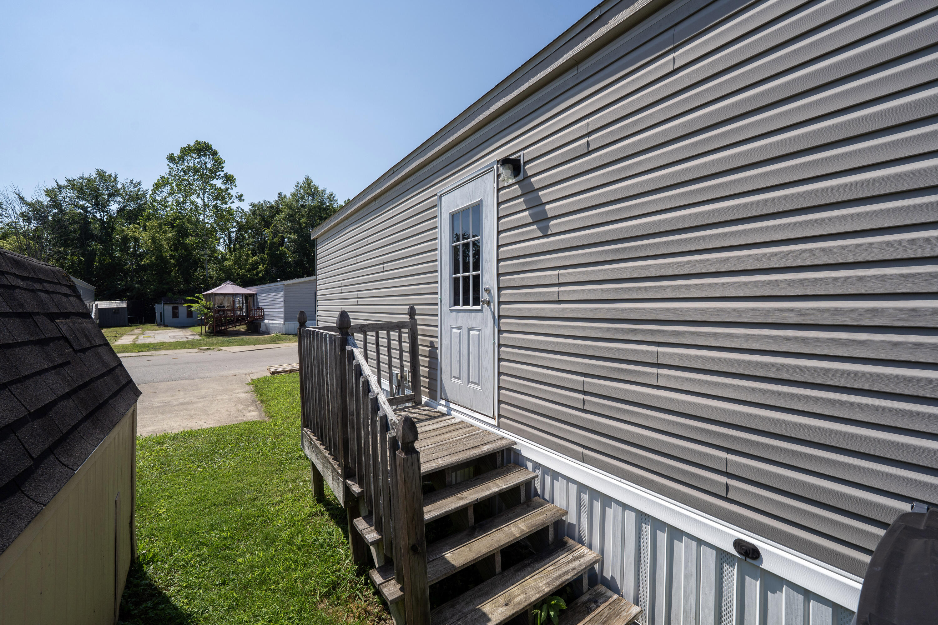 6106 London Groveport Road, Grove City, Ohio 43123