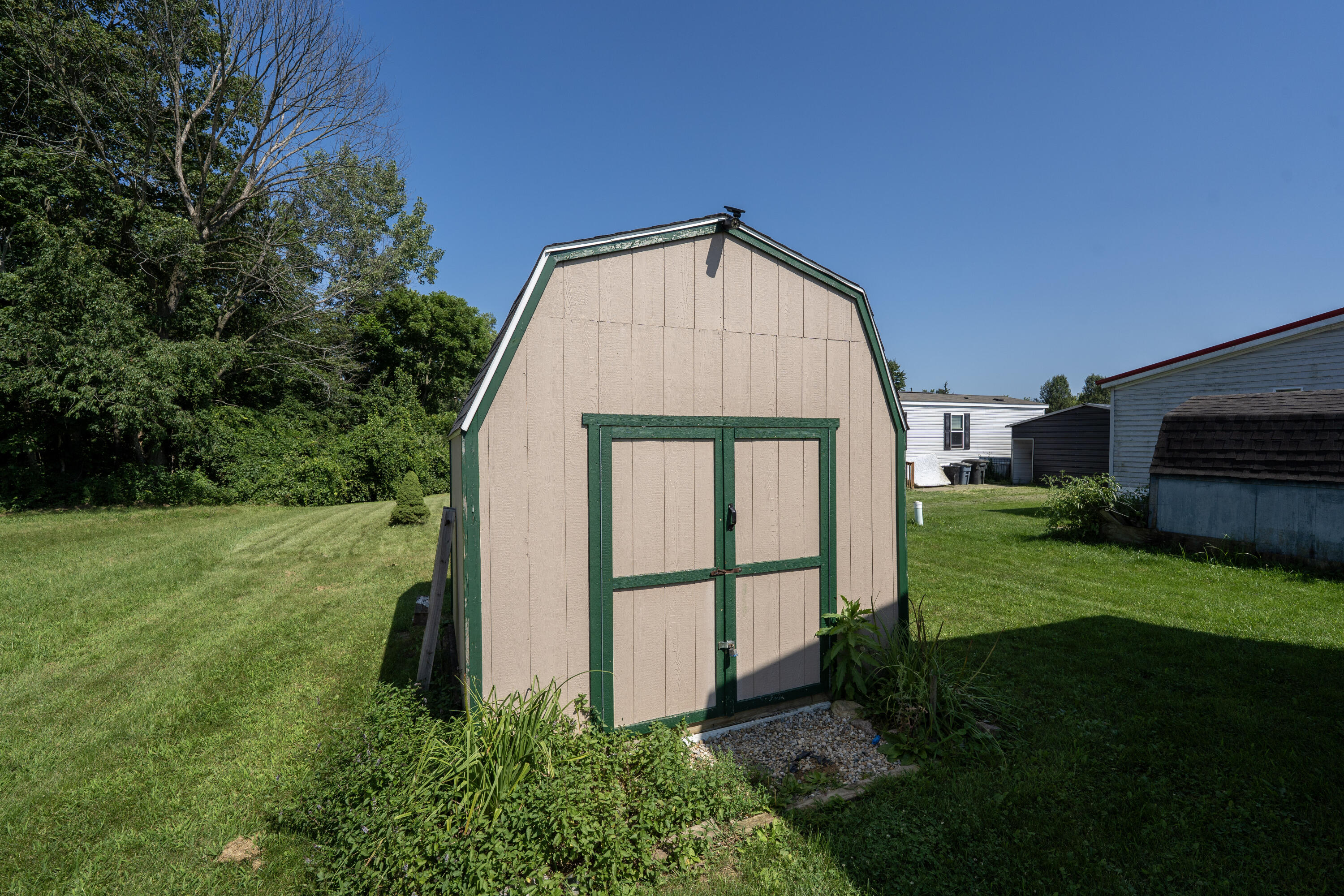 6106 London Groveport Road, Grove City, Ohio 43123