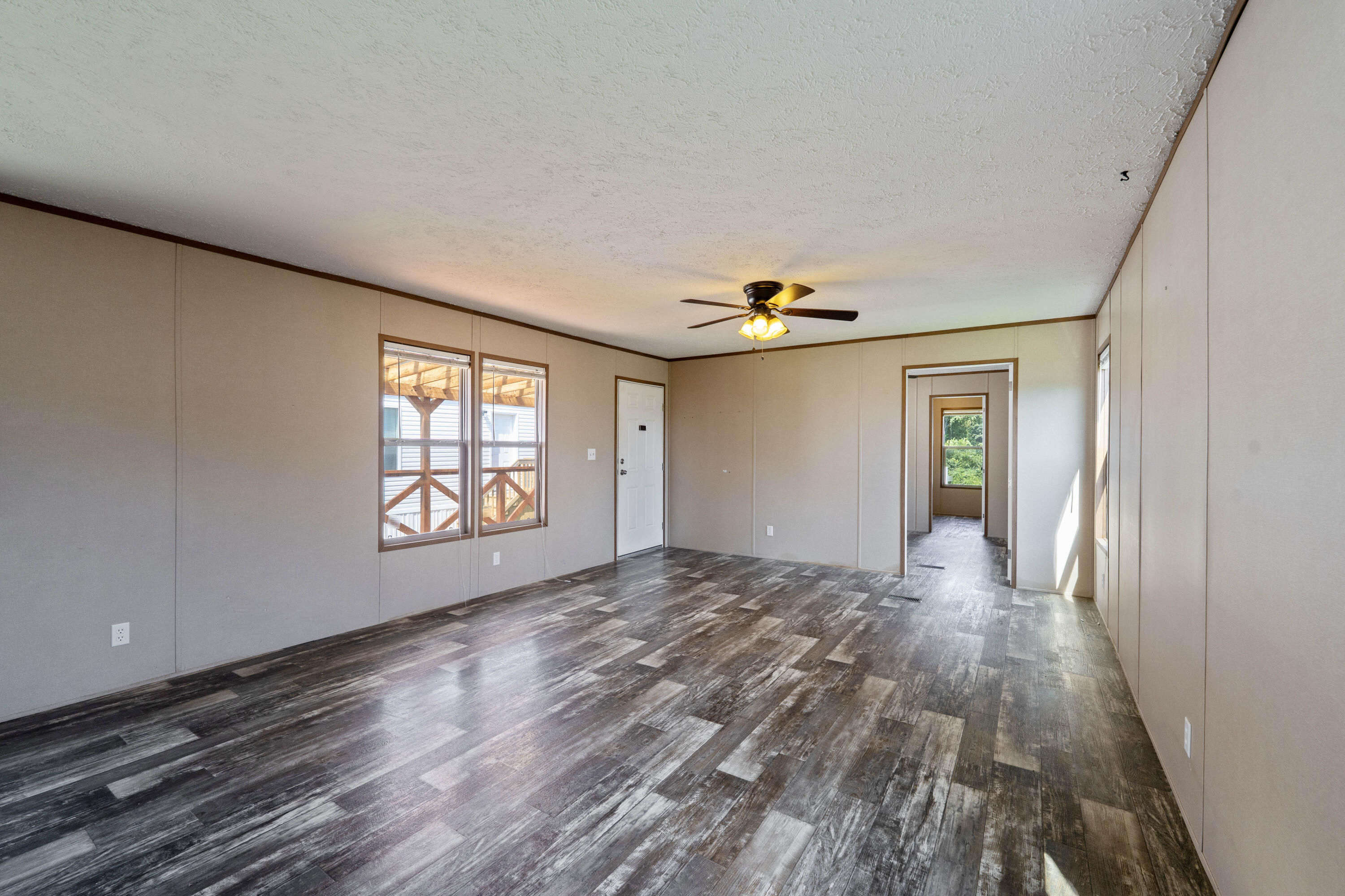 6106 London Groveport Road, Grove City, Ohio 43123