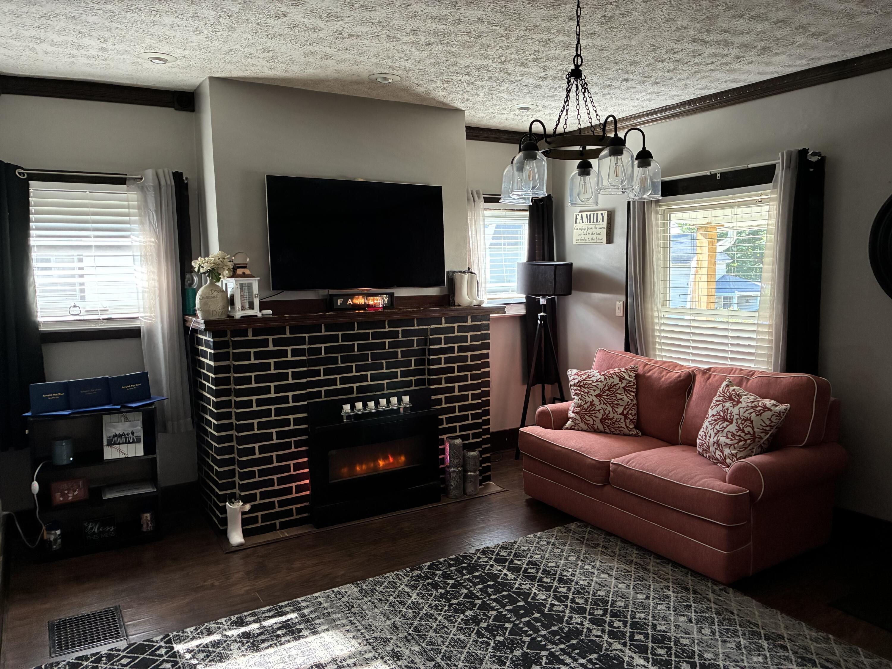 1009 High Street, Springfield, Ohio 45506