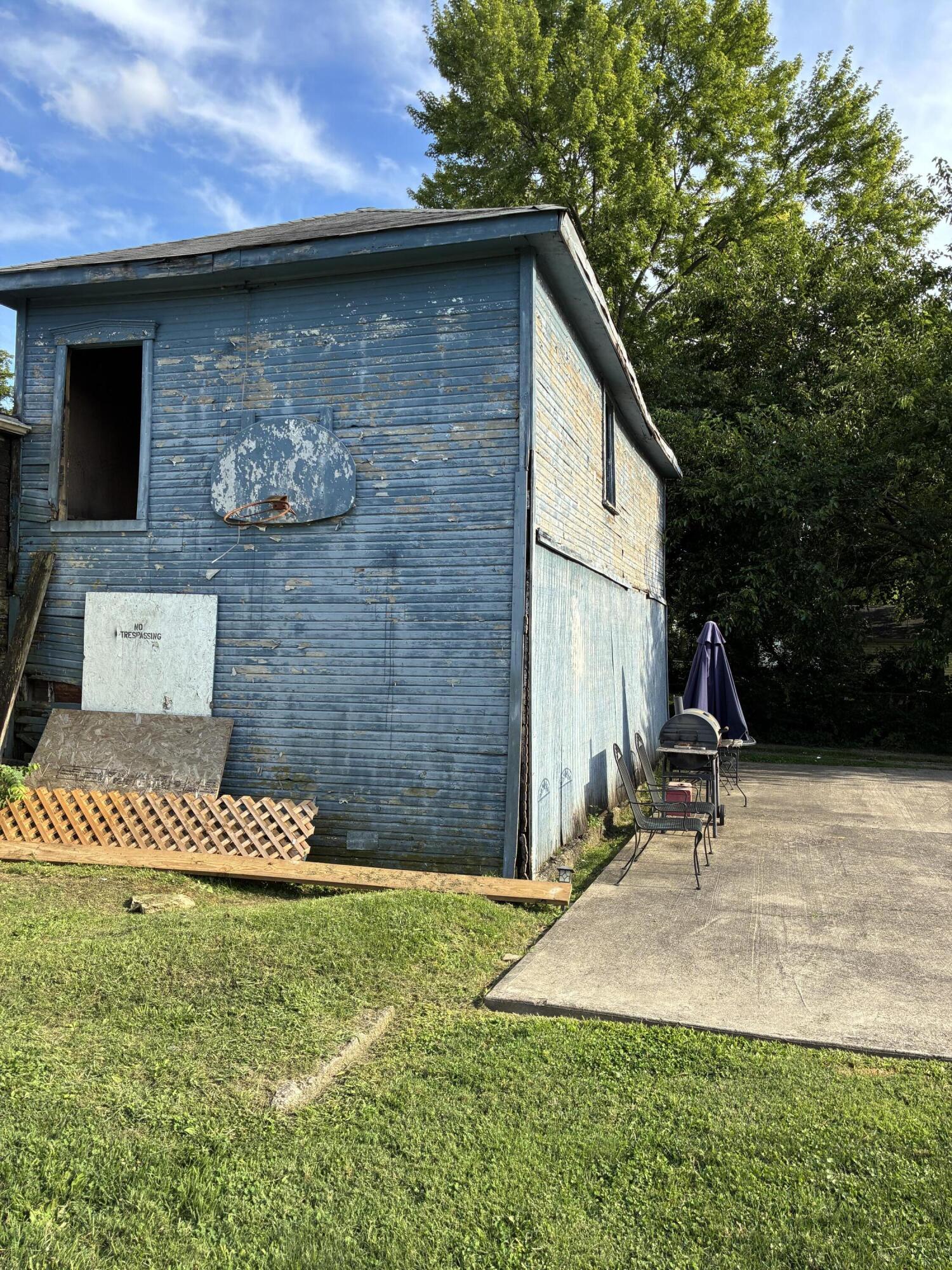 1009 High Street, Springfield, Ohio 45506