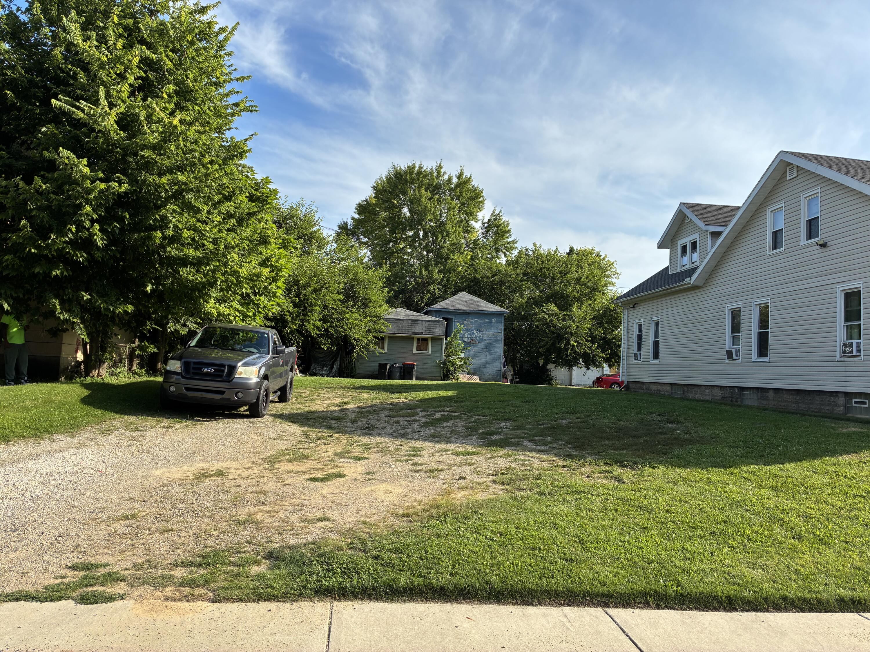 1009 High Street, Springfield, Ohio 45506