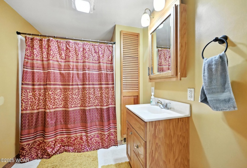 220 Mulberry Street, Spencerville, Ohio, 4 Bedrooms Bedrooms, ,1 BathroomBathrooms,Residential,For Sale,Mulberry,307872