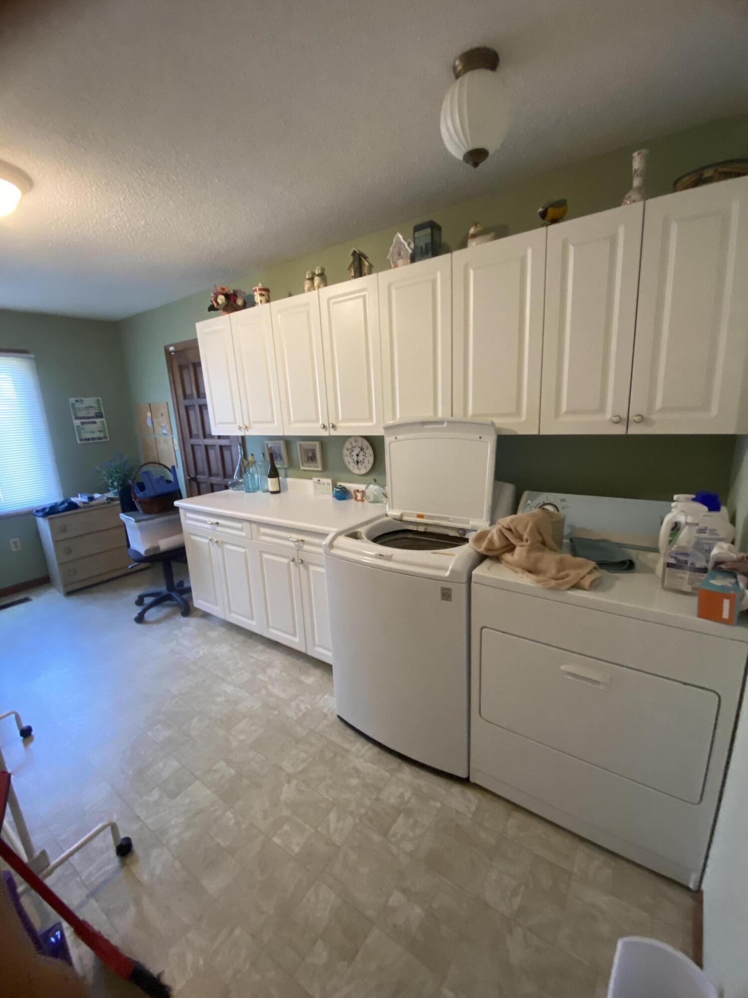 404 Kingswood Drive, Celina, Ohio 45822