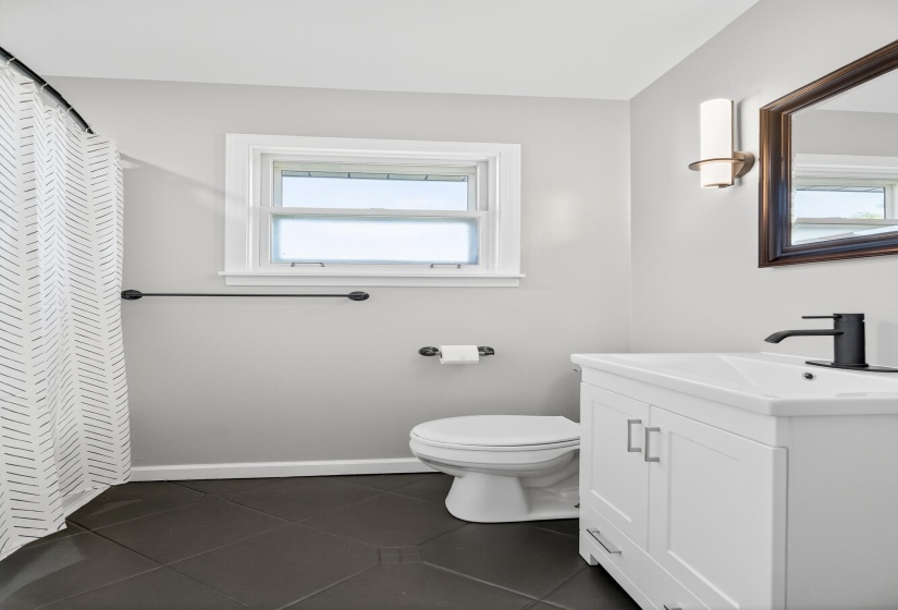 2880 Millcreek, Sidney-25
