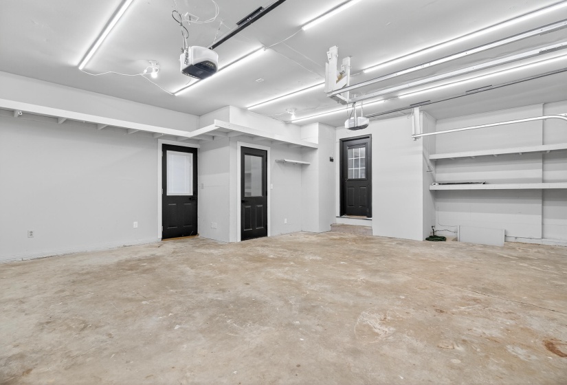 2880 Millcreek, Sidney-32