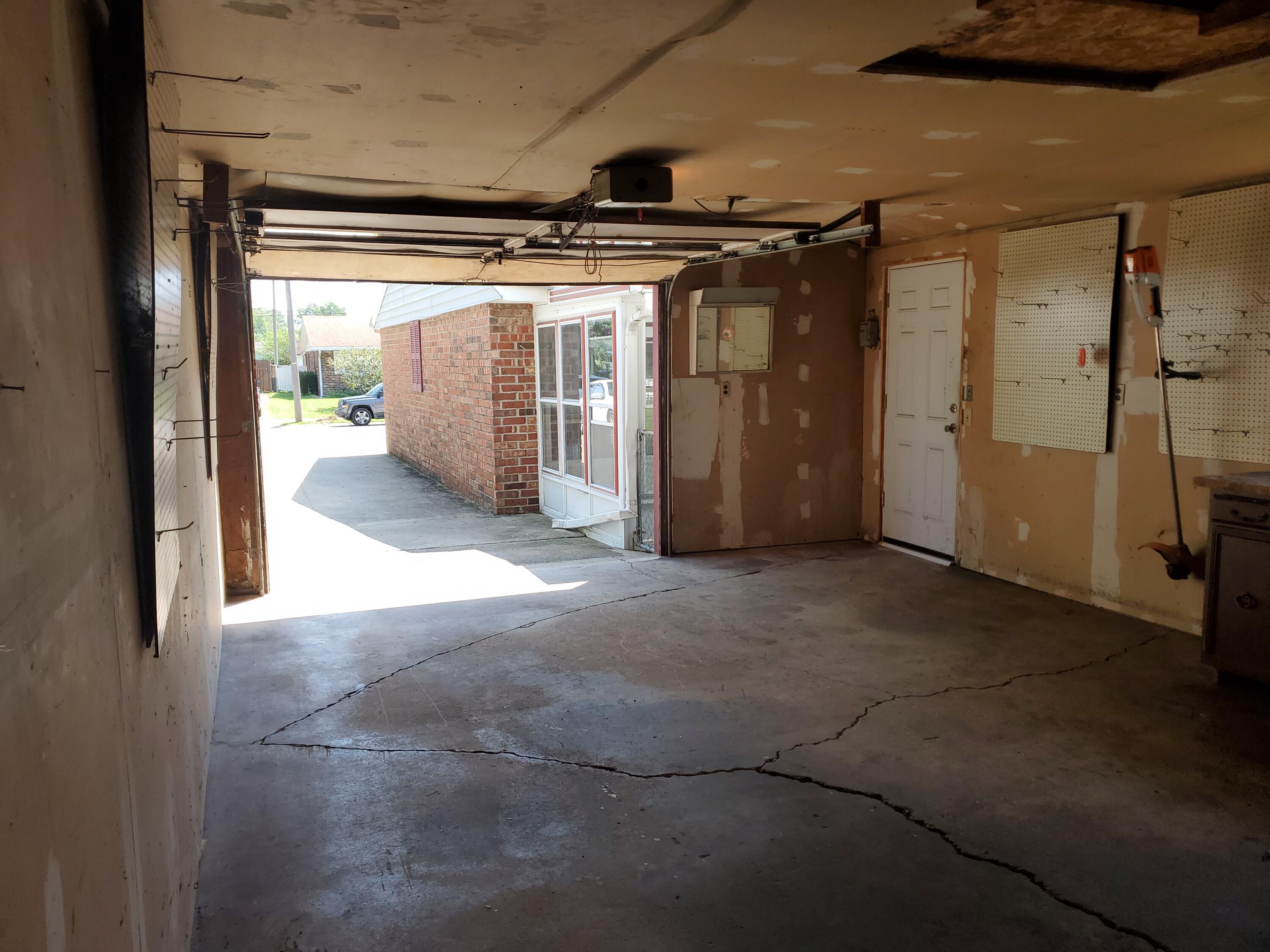 920 New Haven Road, Piqua, Ohio 45356
